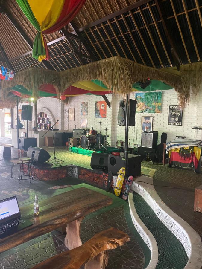 Paca'S Reggae Bar & Hostel Ambat Kültér fotó